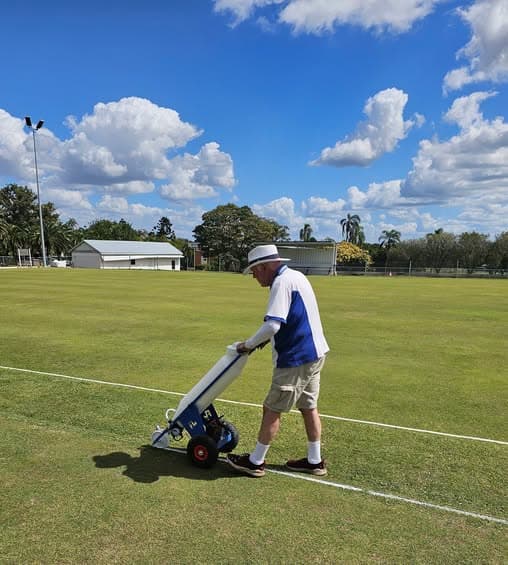 Stephens Croquet Club receives grant for new linemarker